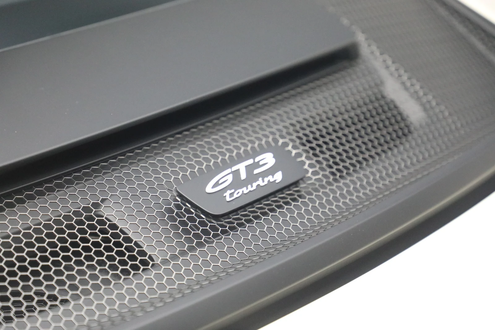 2026 Porsche 911 GT3 Touring (992.2), 17/20