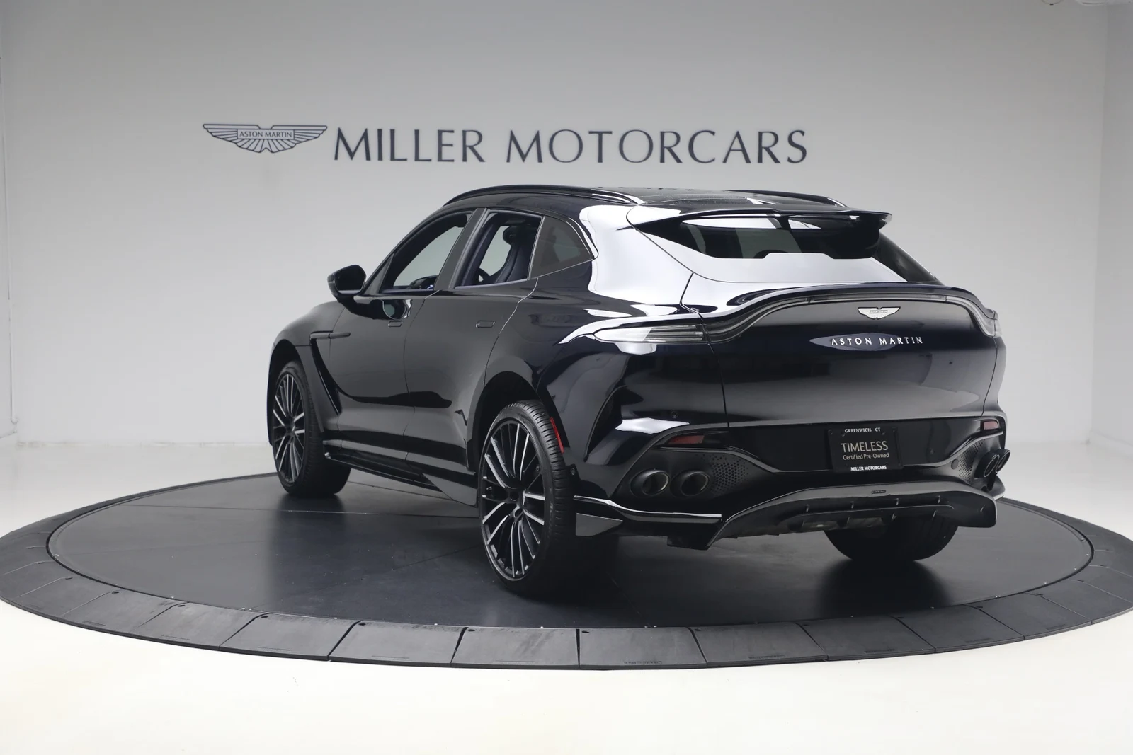 2025 Aston Martin DBX707 (2024 Update), 5/20
