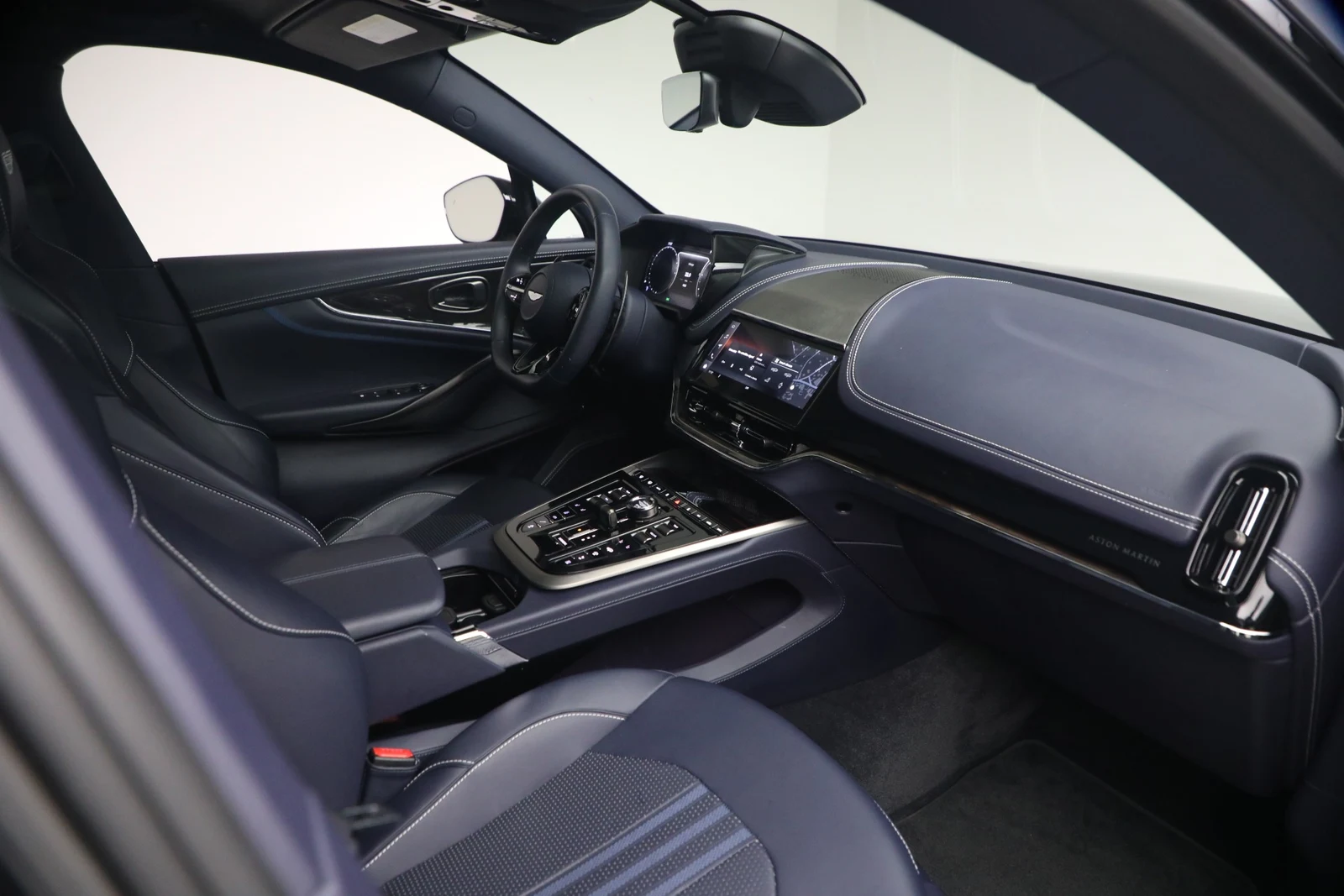 2025 Aston Martin DBX707 (2024 Update), 20/20