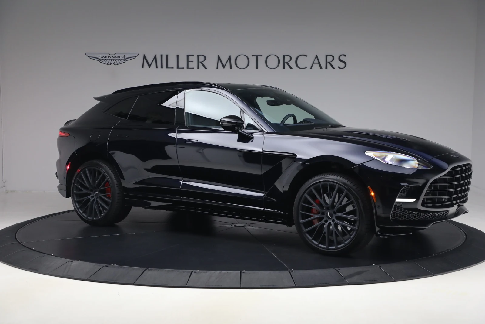 2025 Aston Martin DBX707 (2024 Update), 12/20