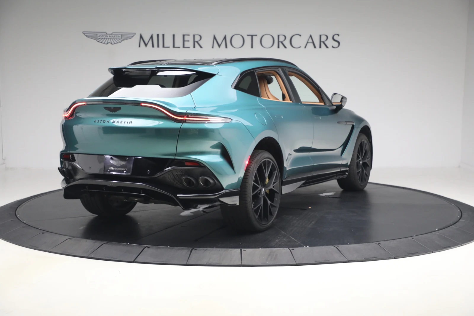 2025 Aston Martin DBX707 (2024 Update), 7/20