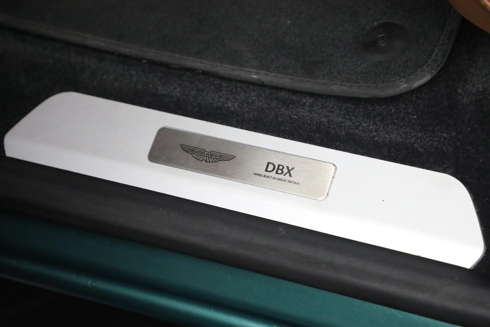 2025 Aston Martin DBX707 (2024 Update), 16/20