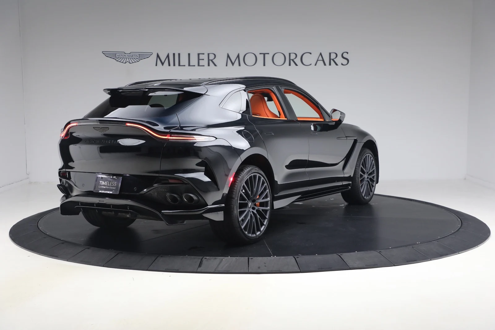 2025 Aston Martin DBX707 (2024 Update), 7/20