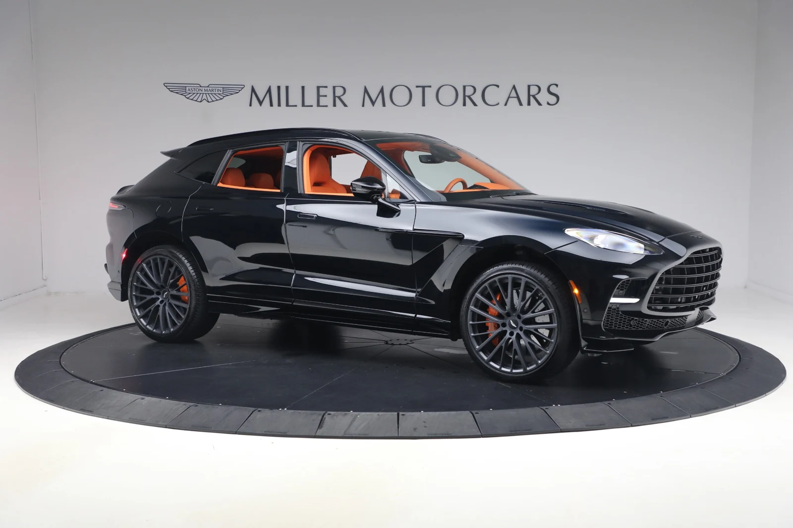 2025 Aston Martin DBX707 (2024 Update), 10/20