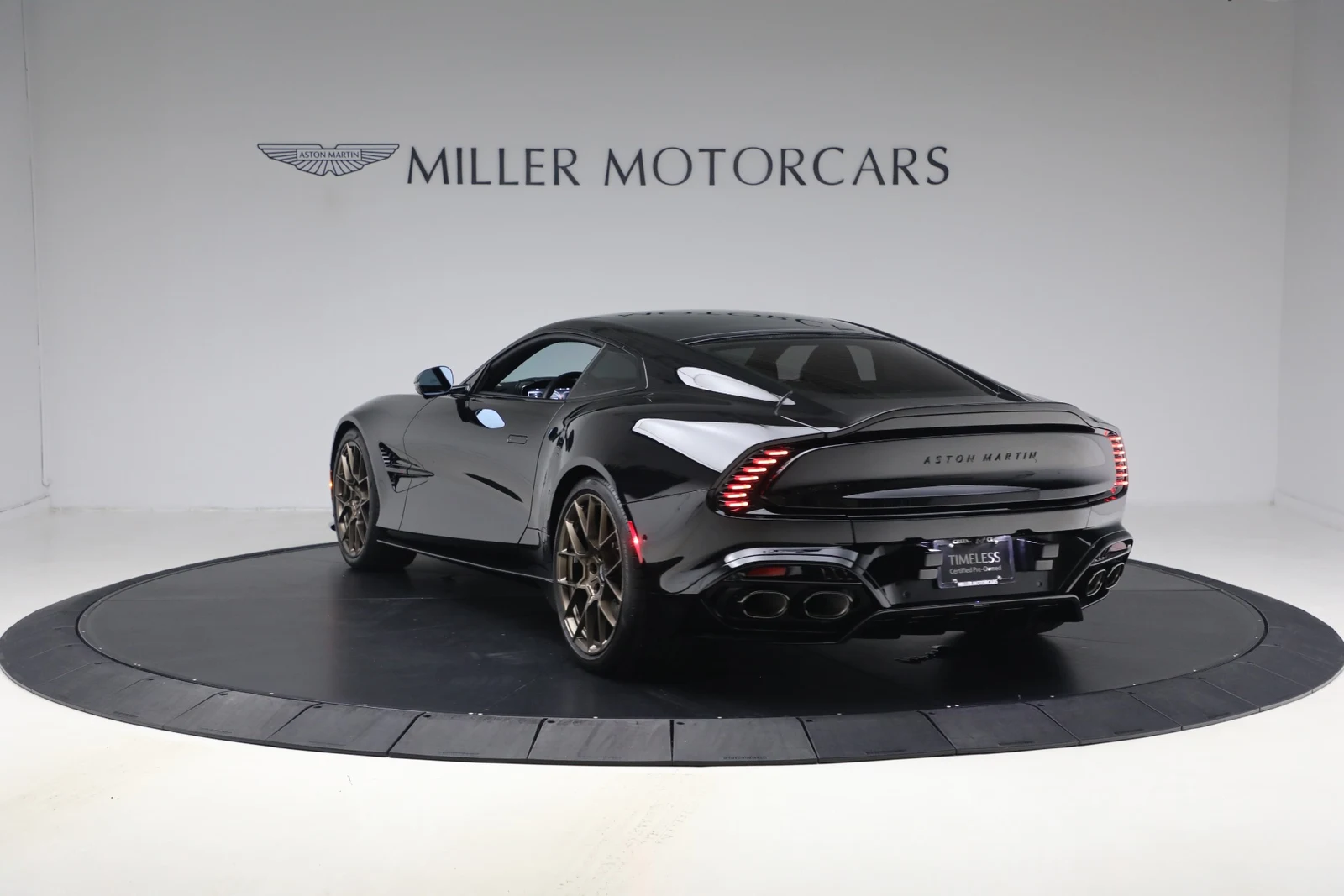 2025 Aston Martin Vanquish V12 (3rd Generation), 5/20