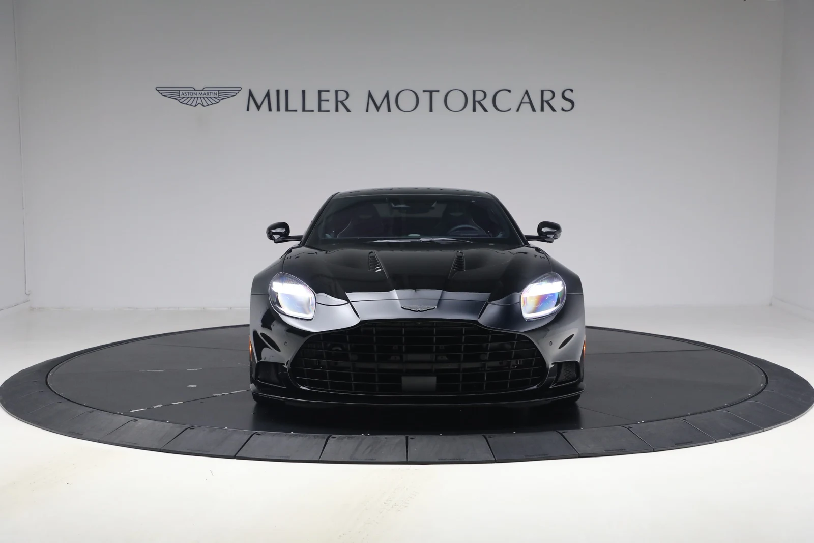 2025 Aston Martin Vanquish V12 (3rd Generation), 12/20