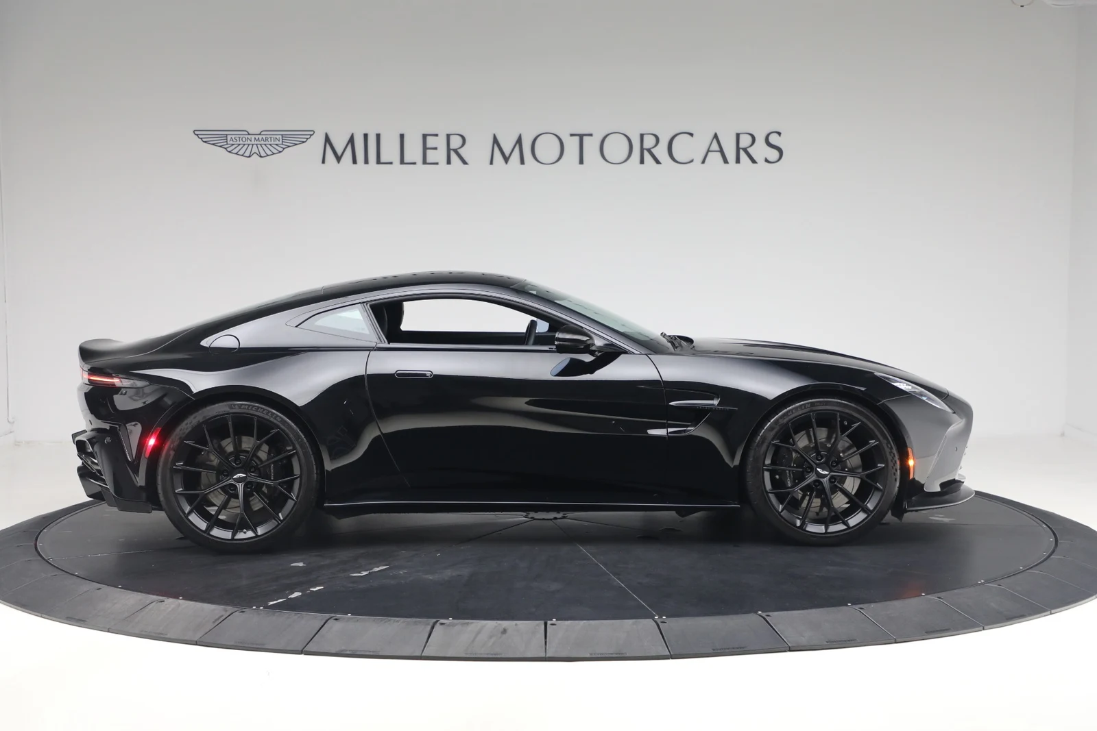 2025 Aston Martin Vantage (2024 Update), 9/20