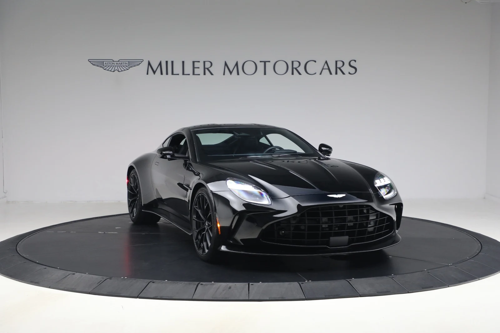 2025 Aston Martin Vantage (2024 Update), 11/20