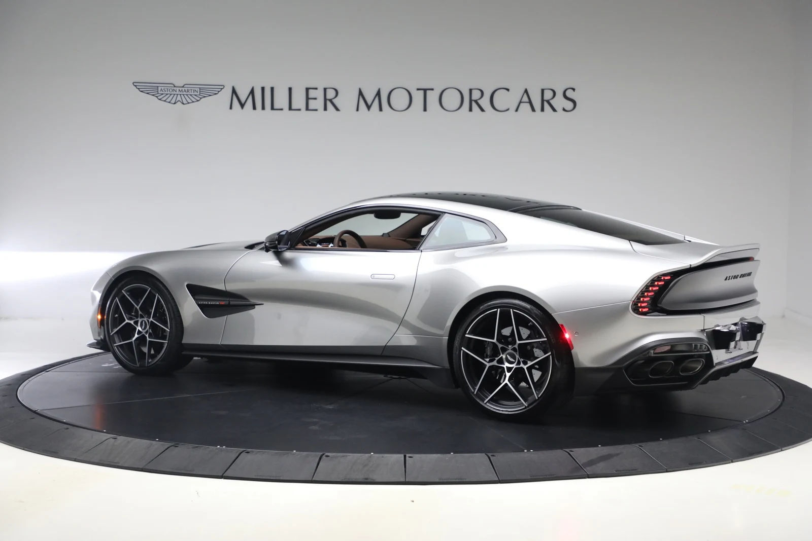 2025 Aston Martin Vanquish V12 (3rd Generation), 4/20