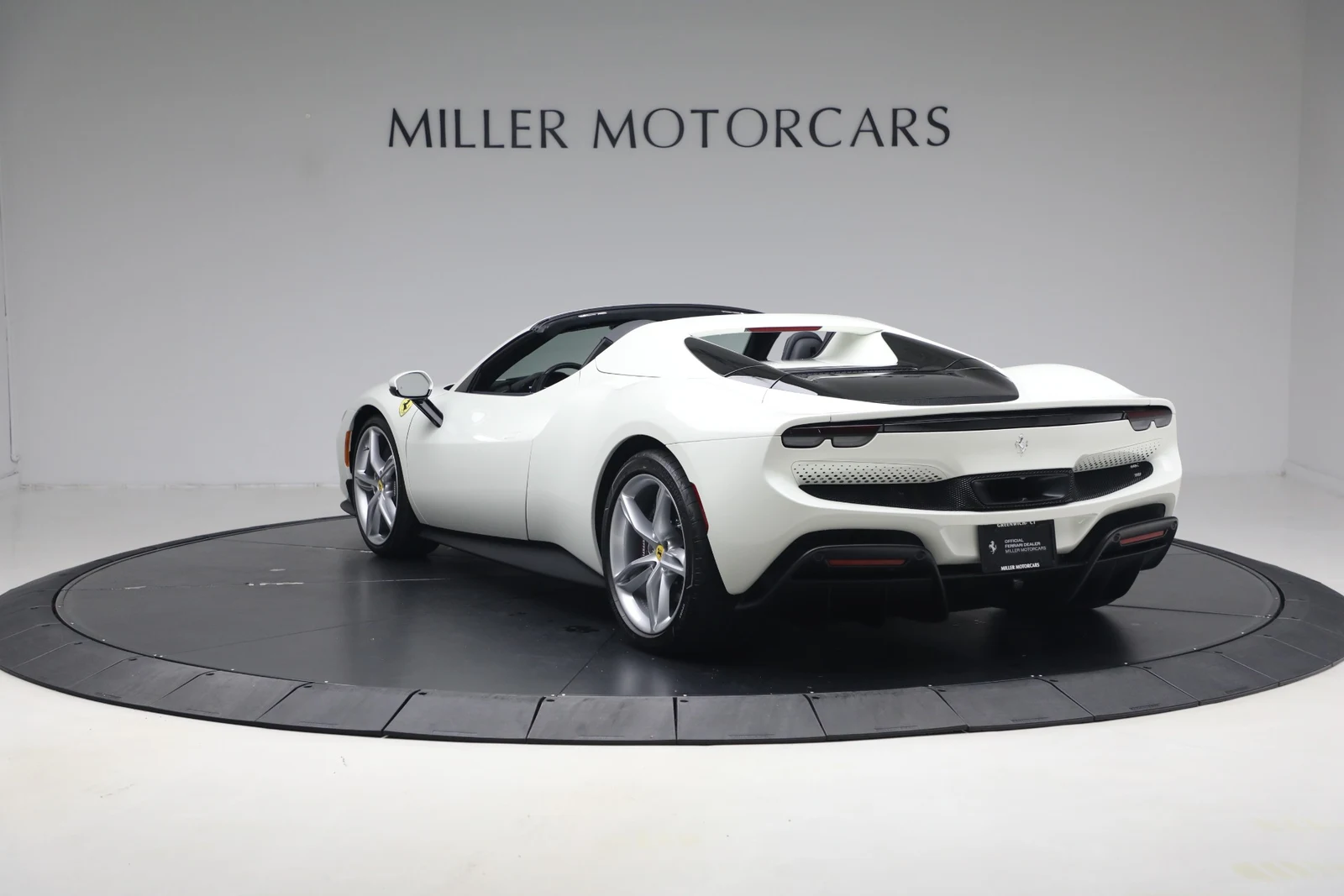 2025 Ferrari 296 GTS, 5/20