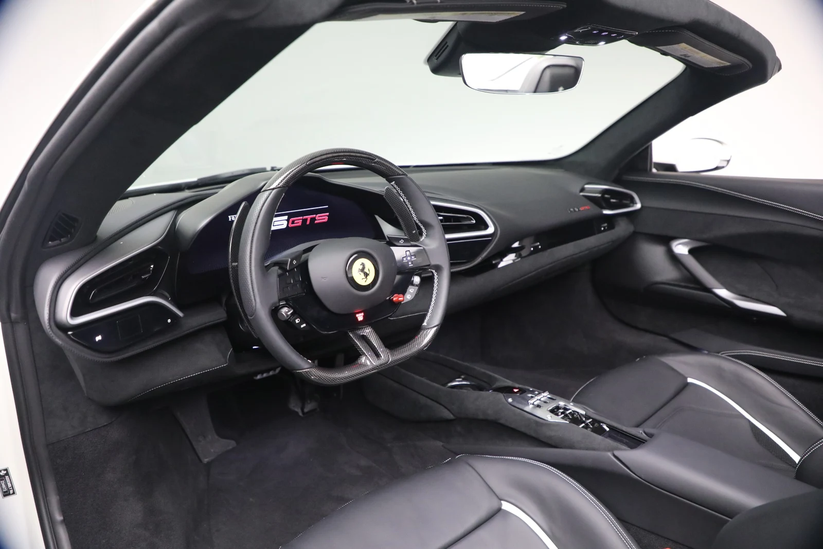 2025 Ferrari 296 GTS, 15/20
