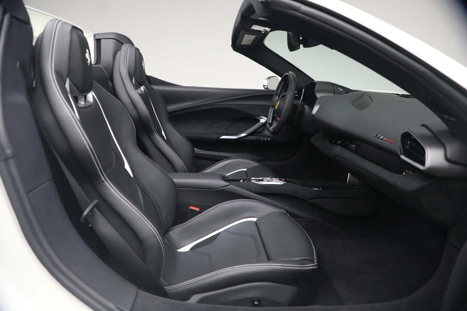 2025 Ferrari 296 GTS, 16/20