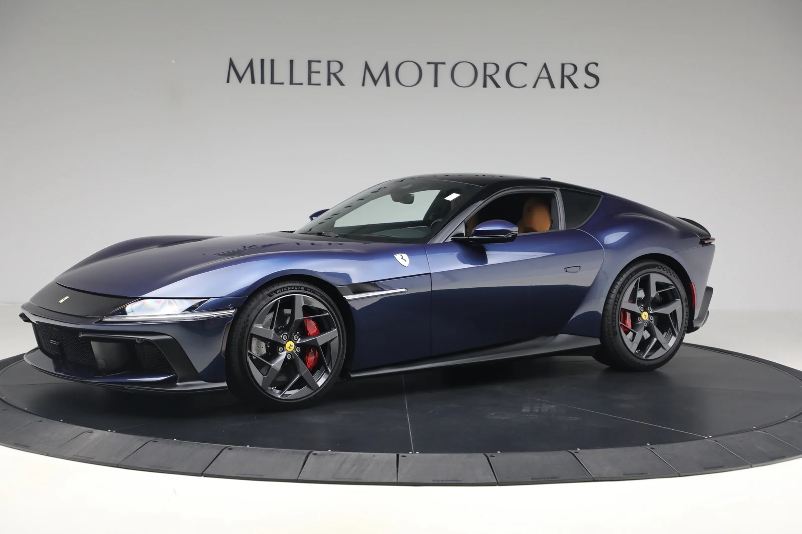 2025 Ferrari 12Cilindri, 2/20