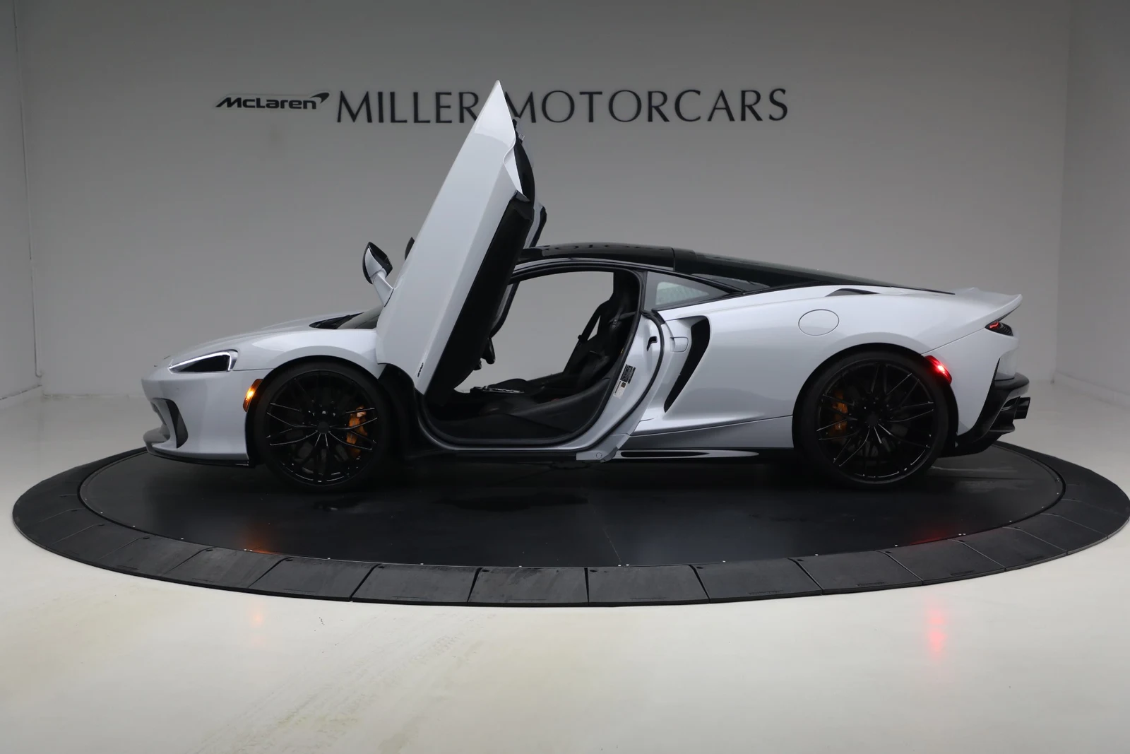 2025 McLaren GTS Performance, 13/20