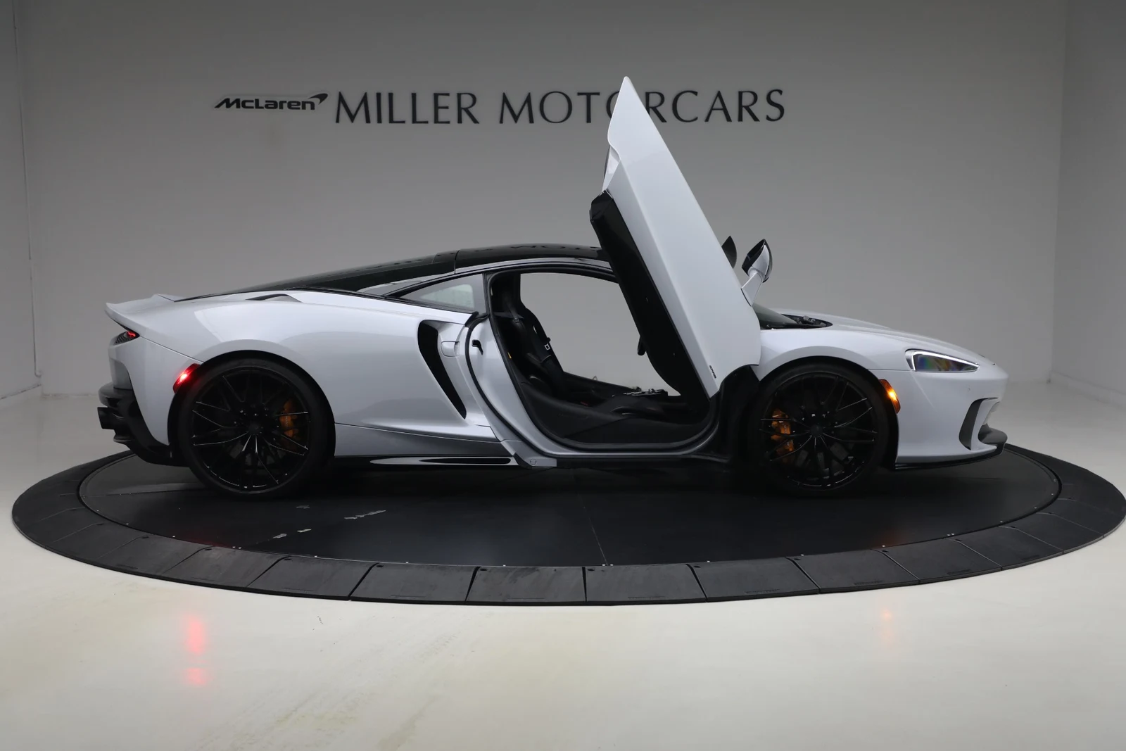 2025 McLaren GTS Performance, 17/20