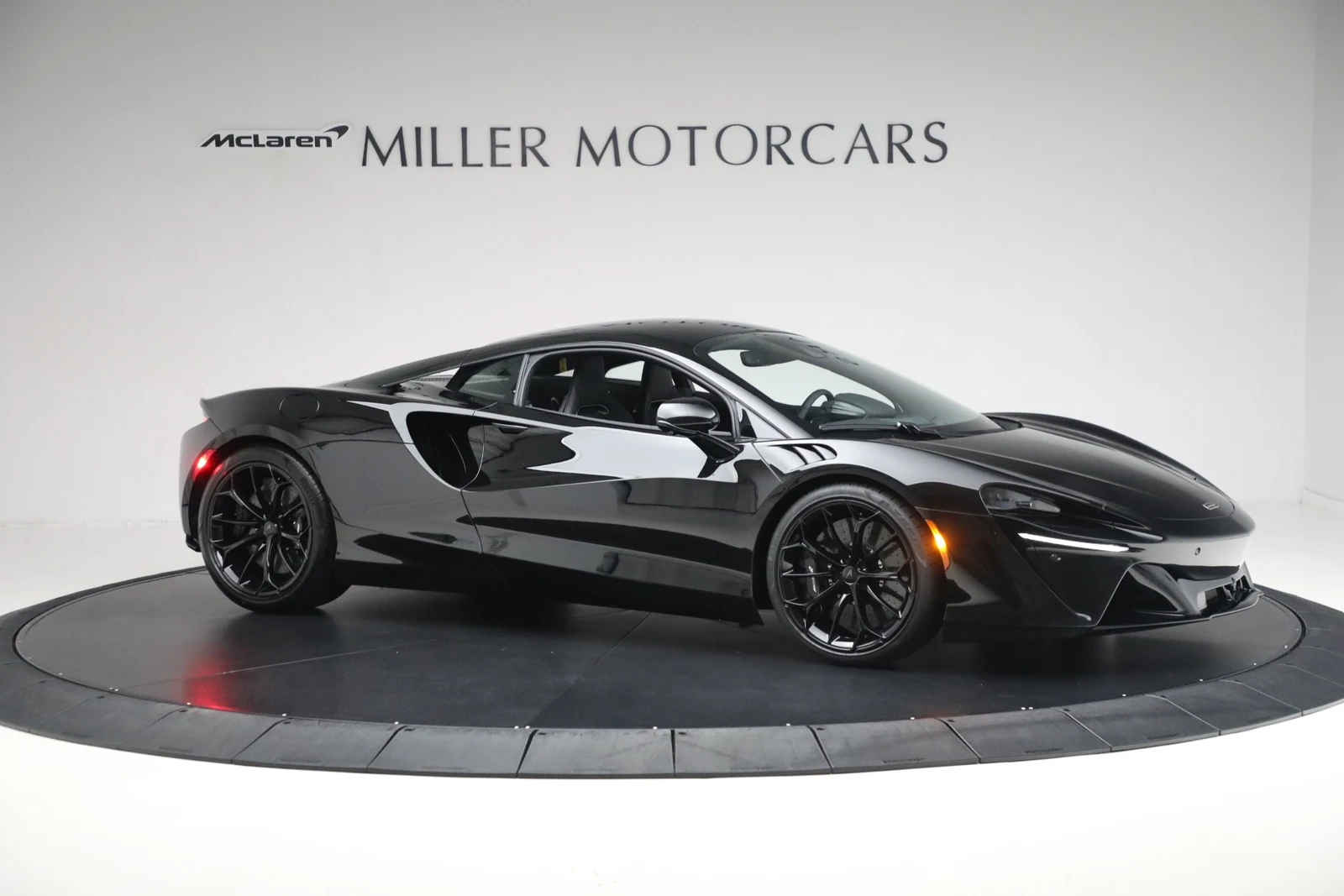 2025 McLaren Artura, 11/20