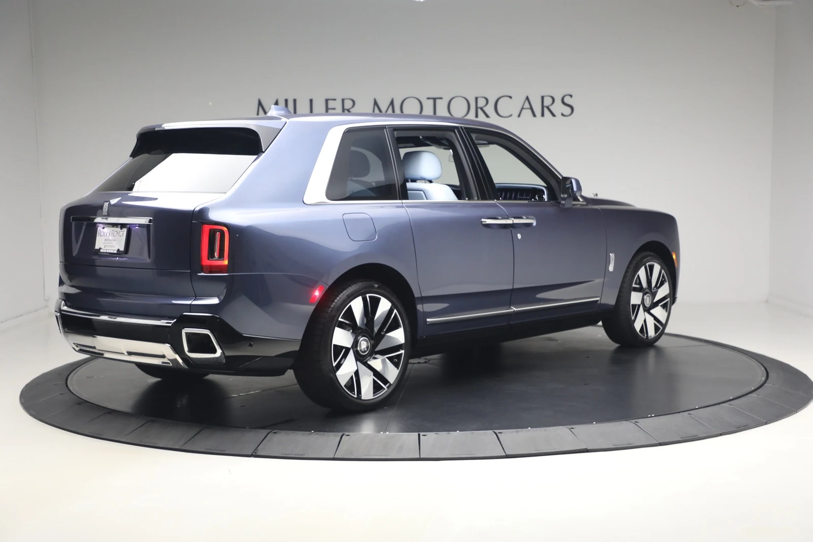 2025 Rolls-Royce Cullinan Series II, 2/20