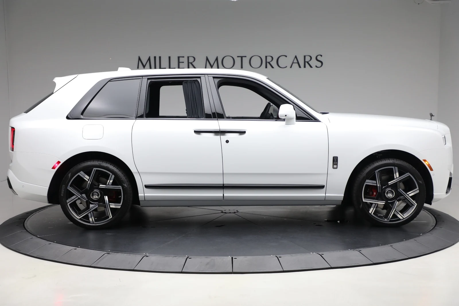 2025 Rolls-Royce Cullinan Series II Black Badge, 10/20
