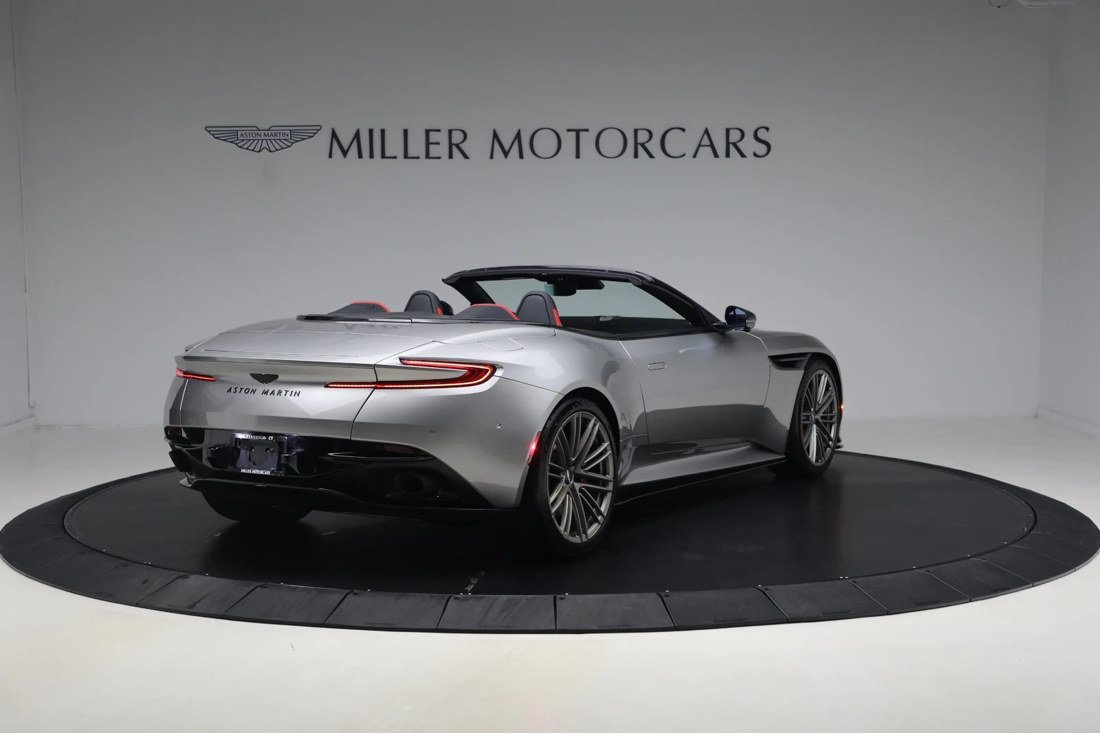 2024 Aston Martin DB12 Volante, 7/20