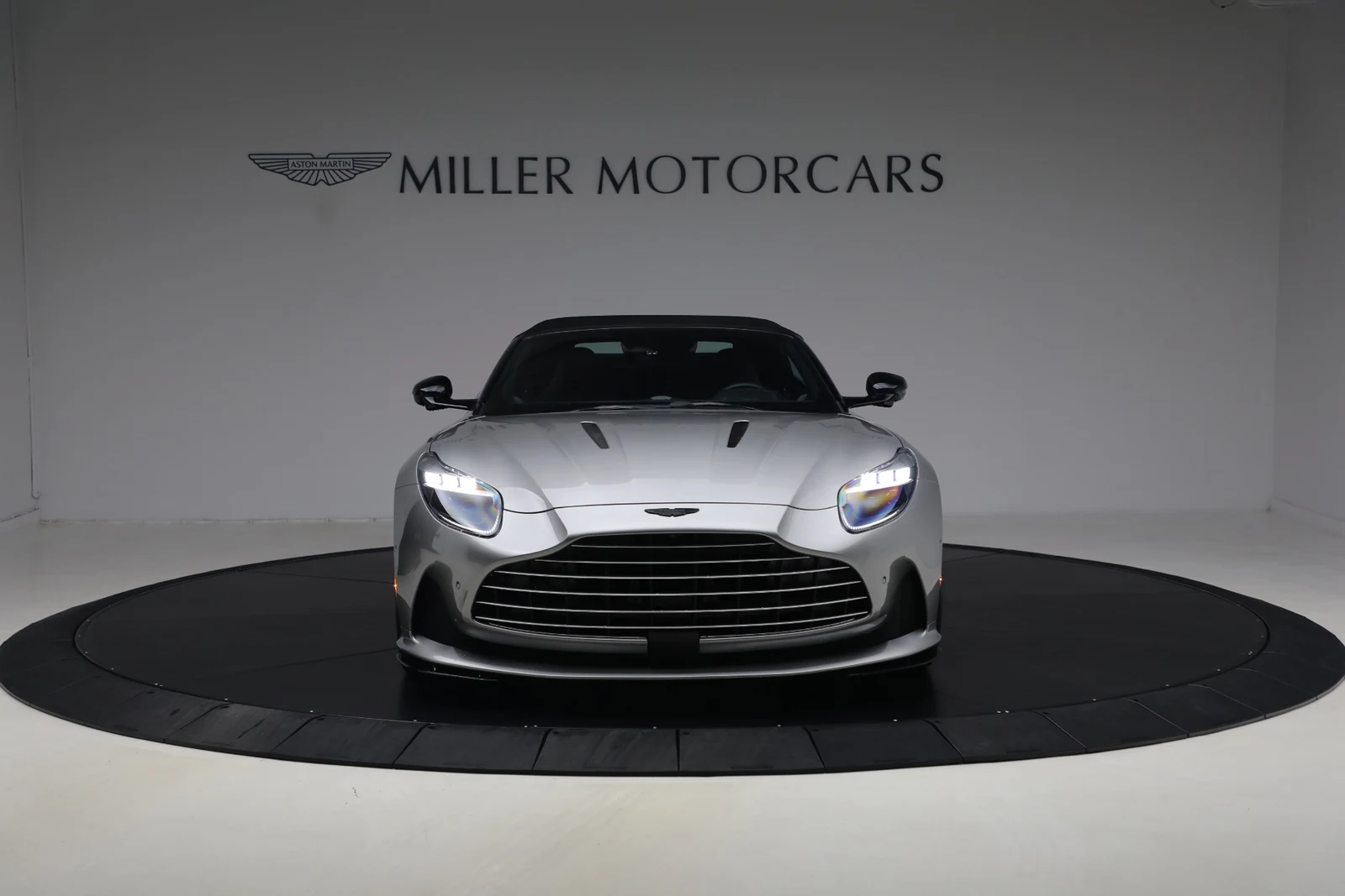 2024 Aston Martin DB12 Volante, 13/20