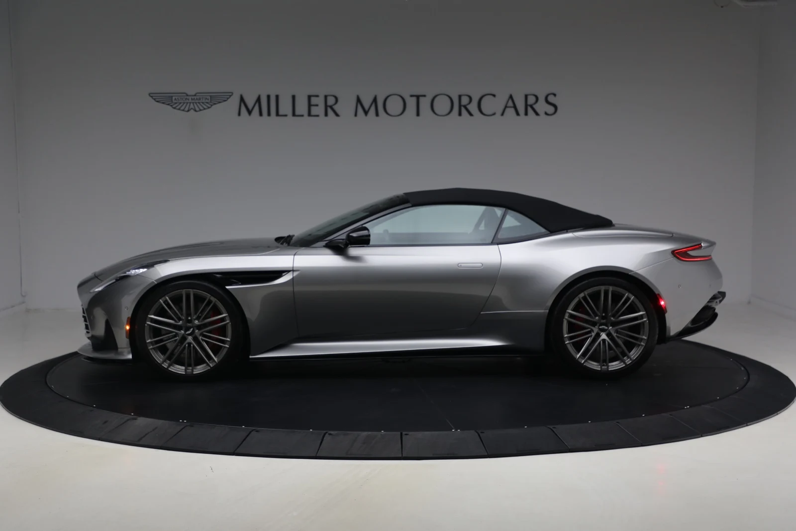 2024 Aston Martin DB12 Volante, 16/20