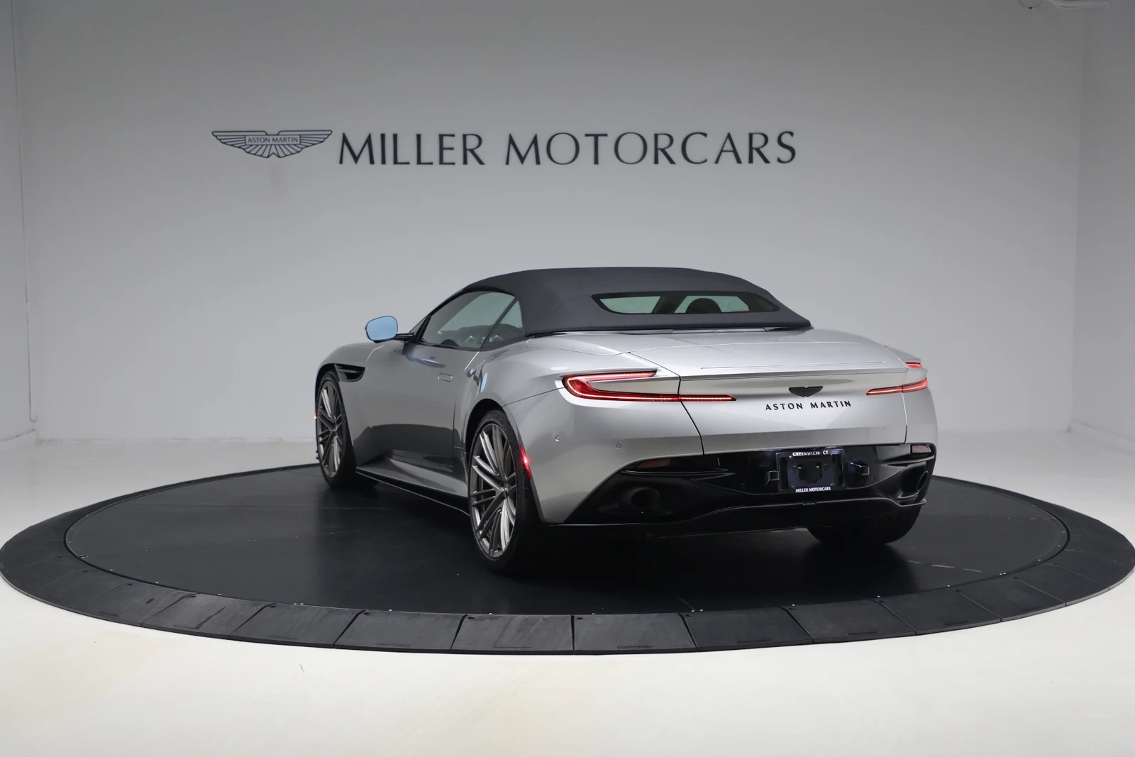 2024 Aston Martin DB12 Volante, 18/20