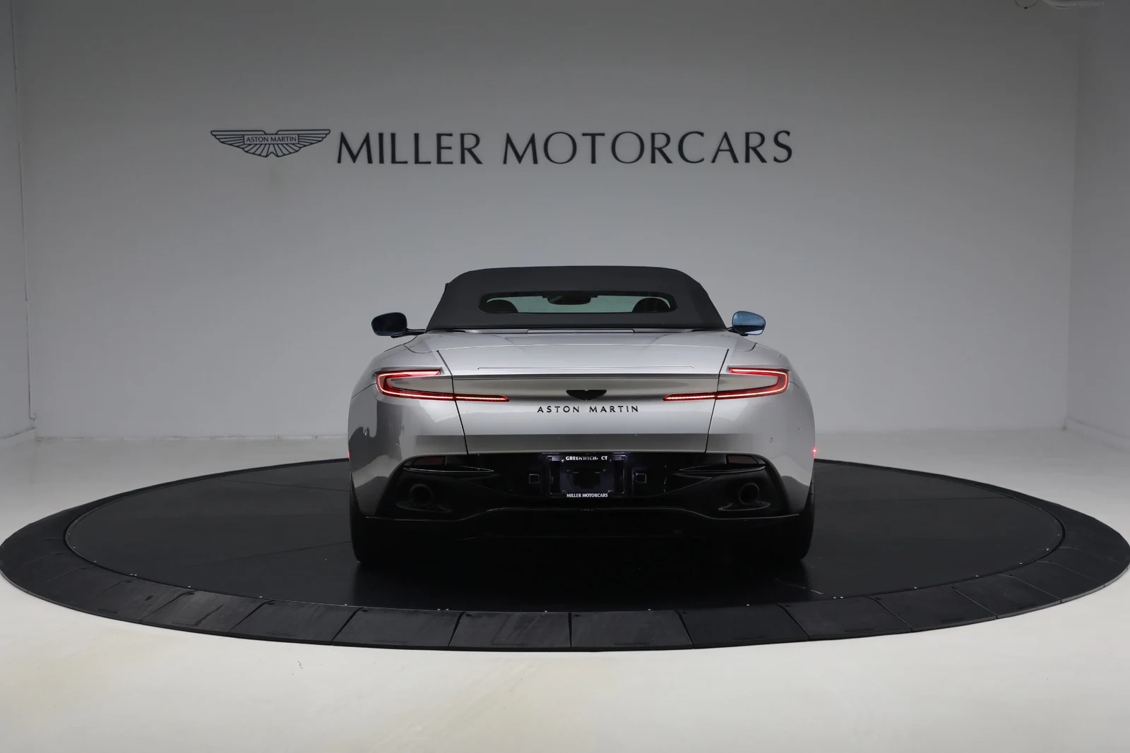 2024 Aston Martin DB12 Volante, 19/20