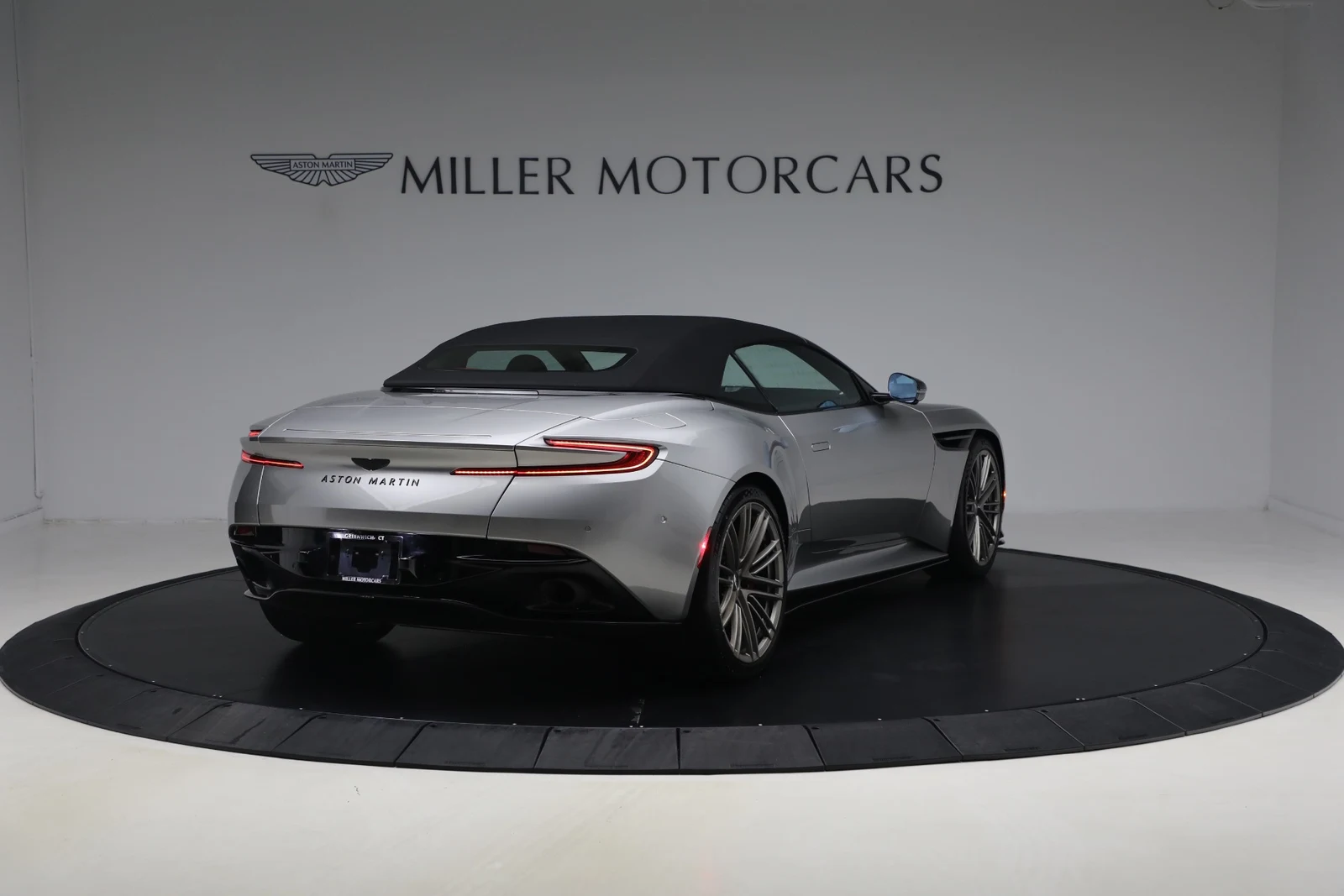 2024 Aston Martin DB12 Volante, 20/20