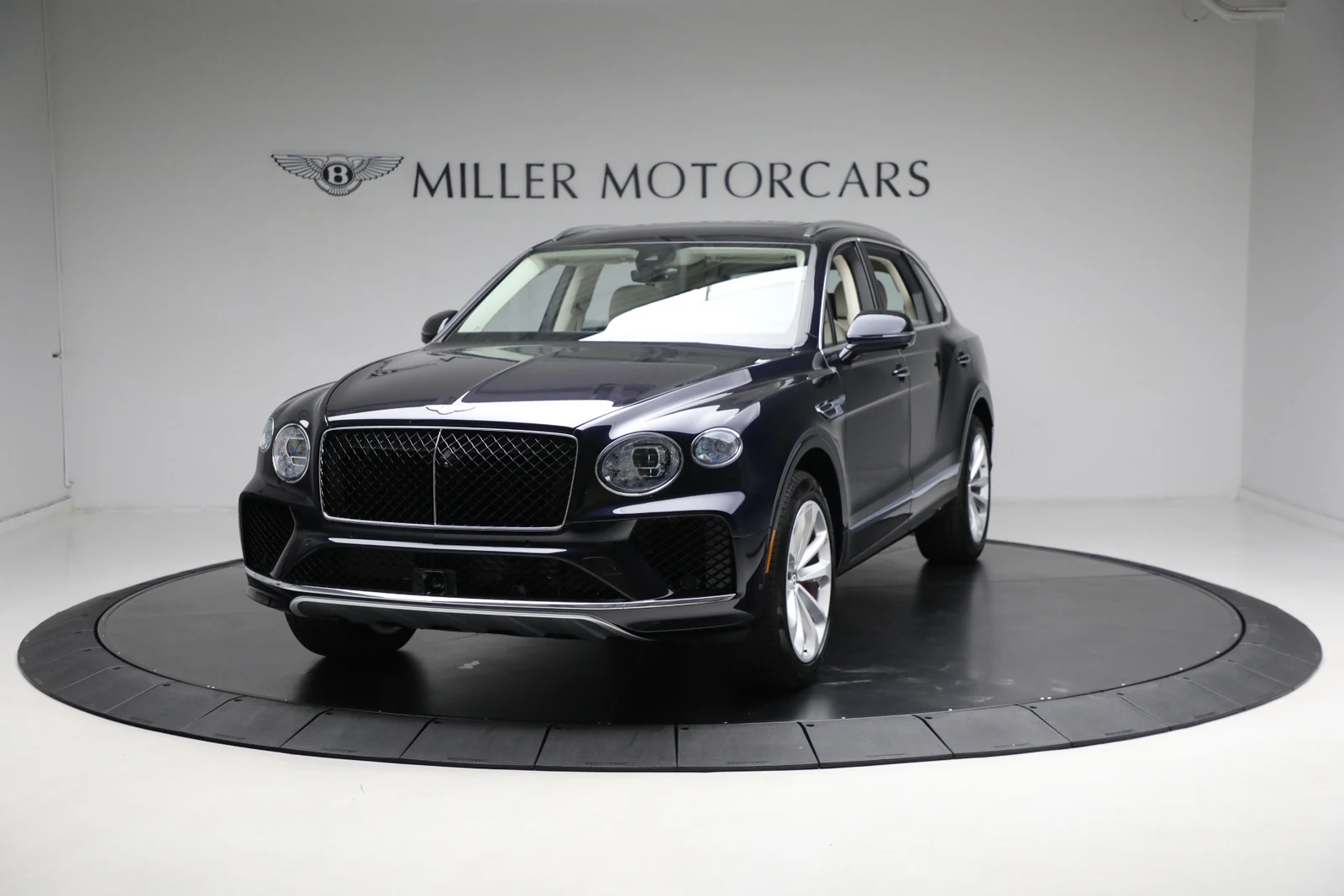 Bentley Bentayga EWB V8 | Miller Motorcars