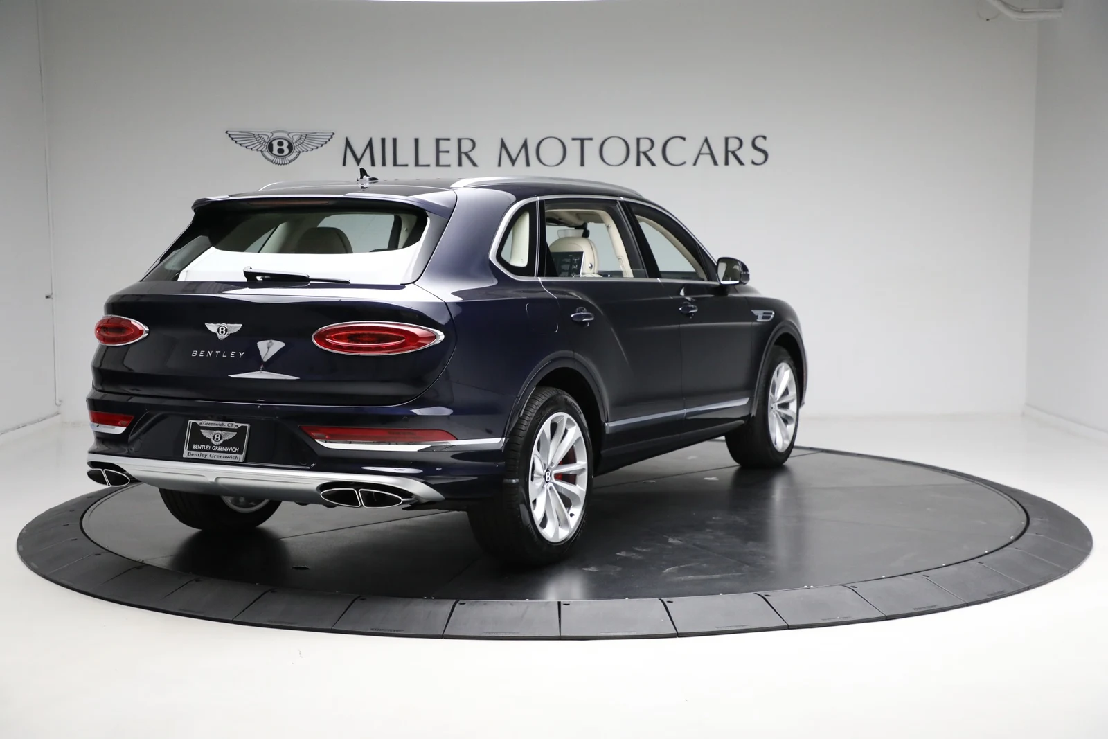 2024 Bentley Bentayga EWB V8, 9/20