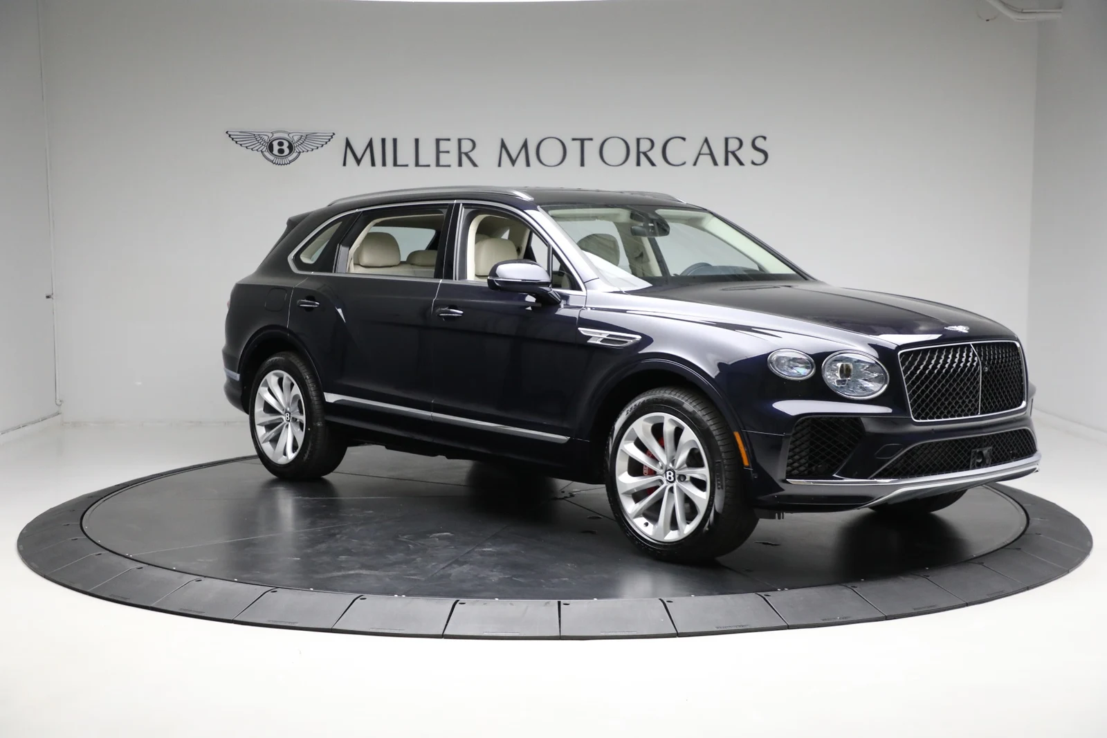 2024 Bentley Bentayga EWB V8, 14/20