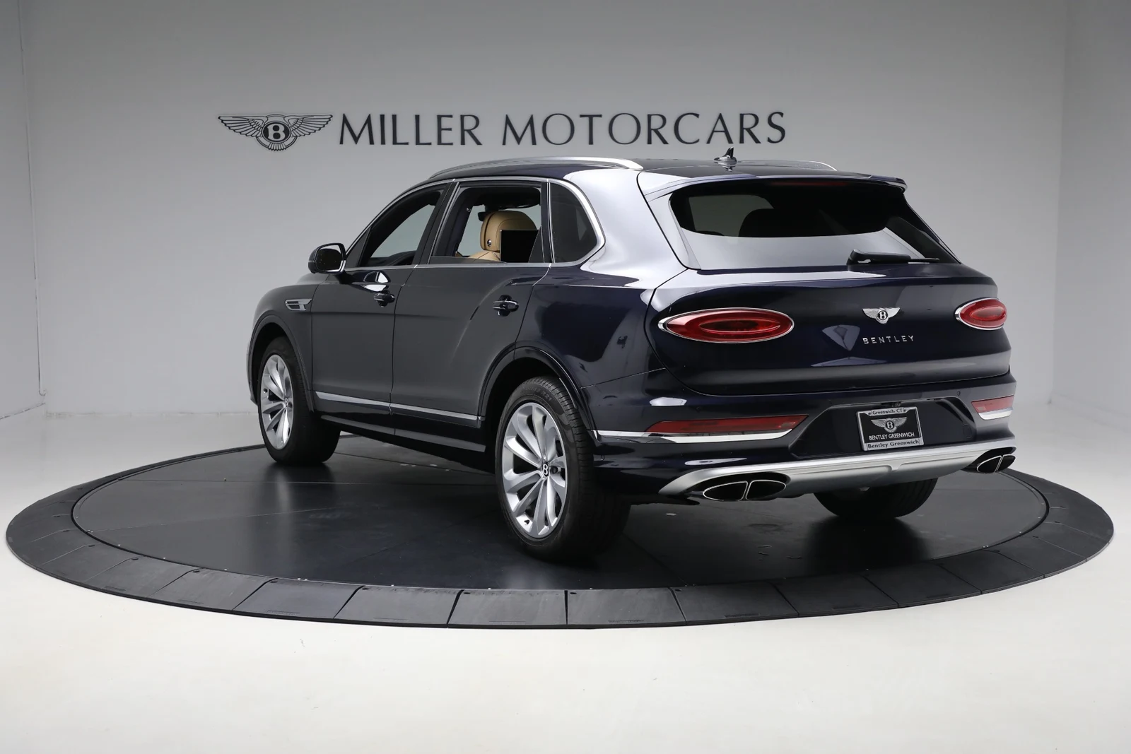 2024 Bentley Bentayga EWB V8, 4/20