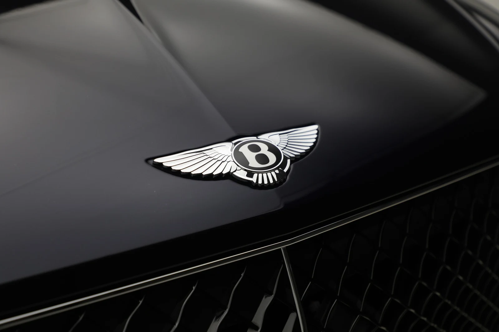 2024 Bentley Bentayga EWB V8, 12/20