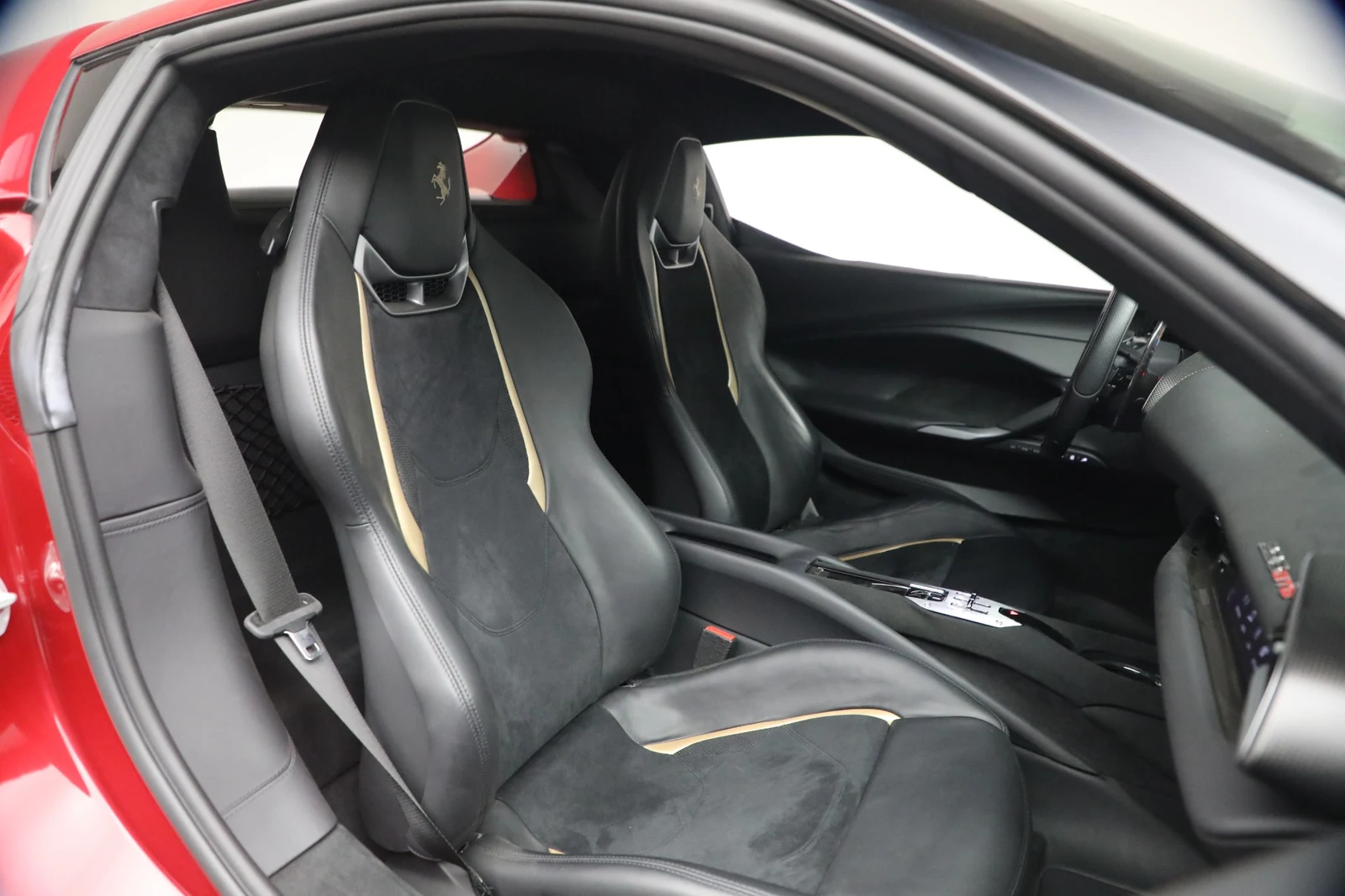 2024 Ferrari 296 GTB, 18/20