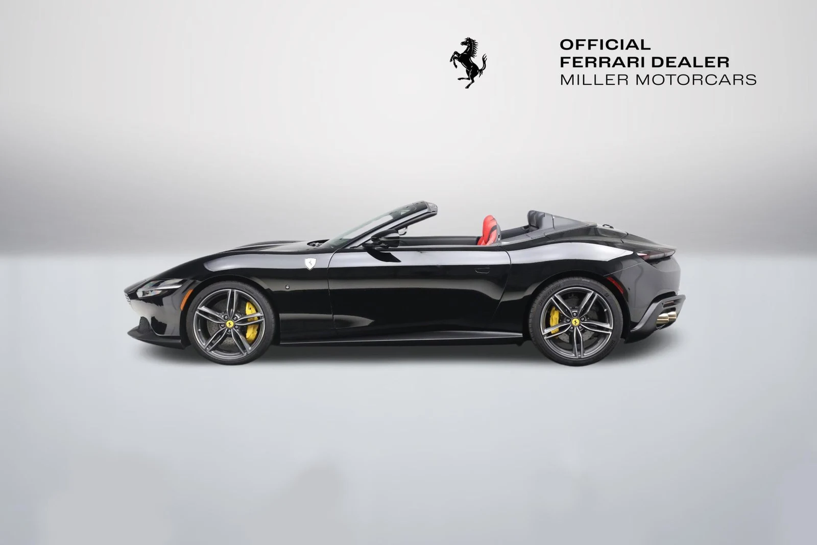 2024 Ferrari Roma Spider, 3/19
