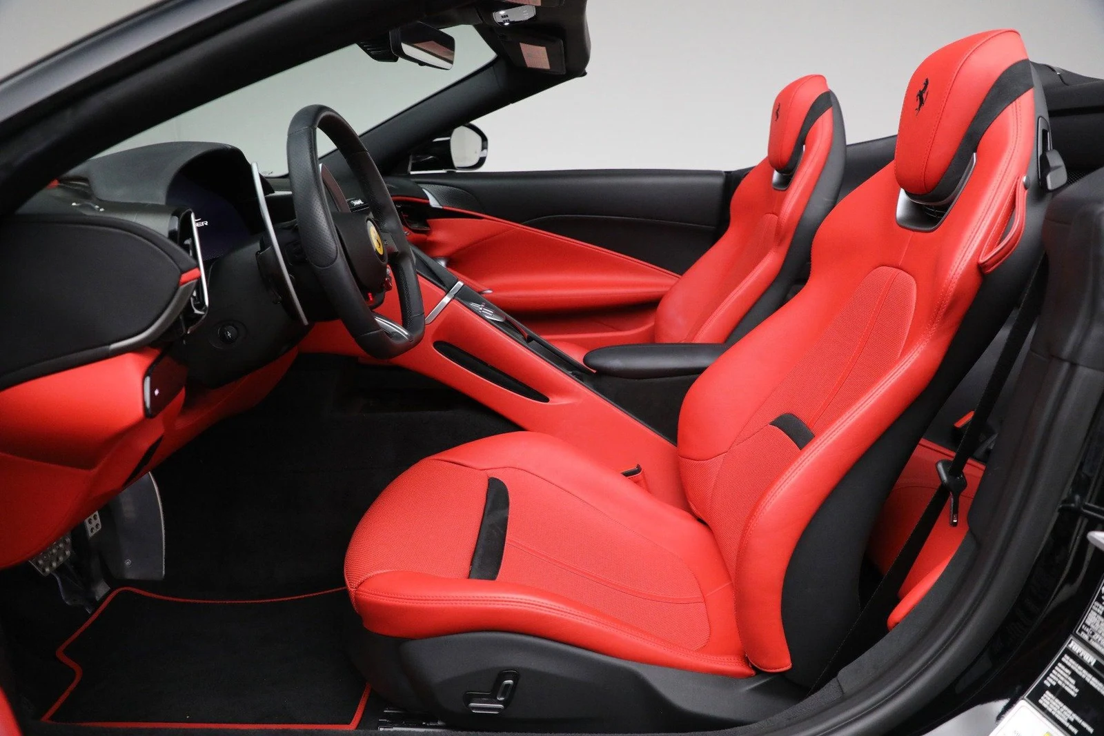 2024 Ferrari Roma Spider, 13/19