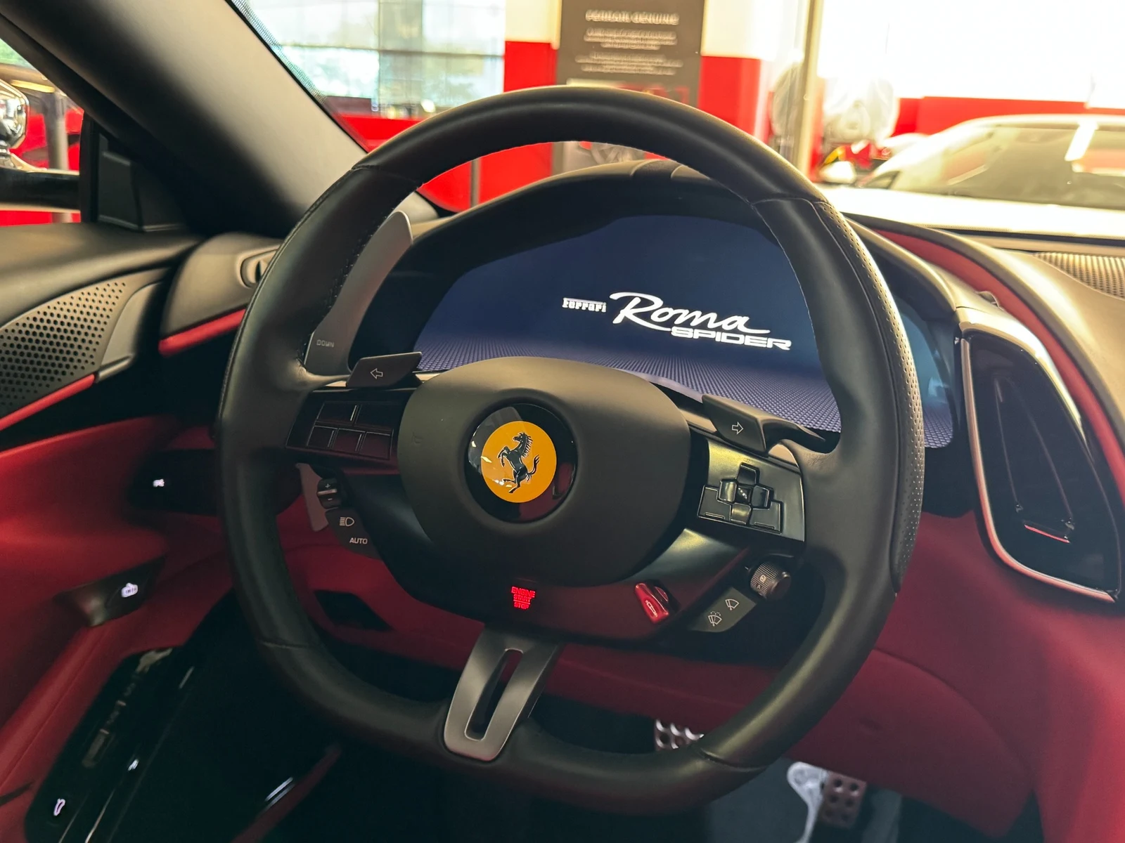 2024 Ferrari Roma Spider, 18/19
