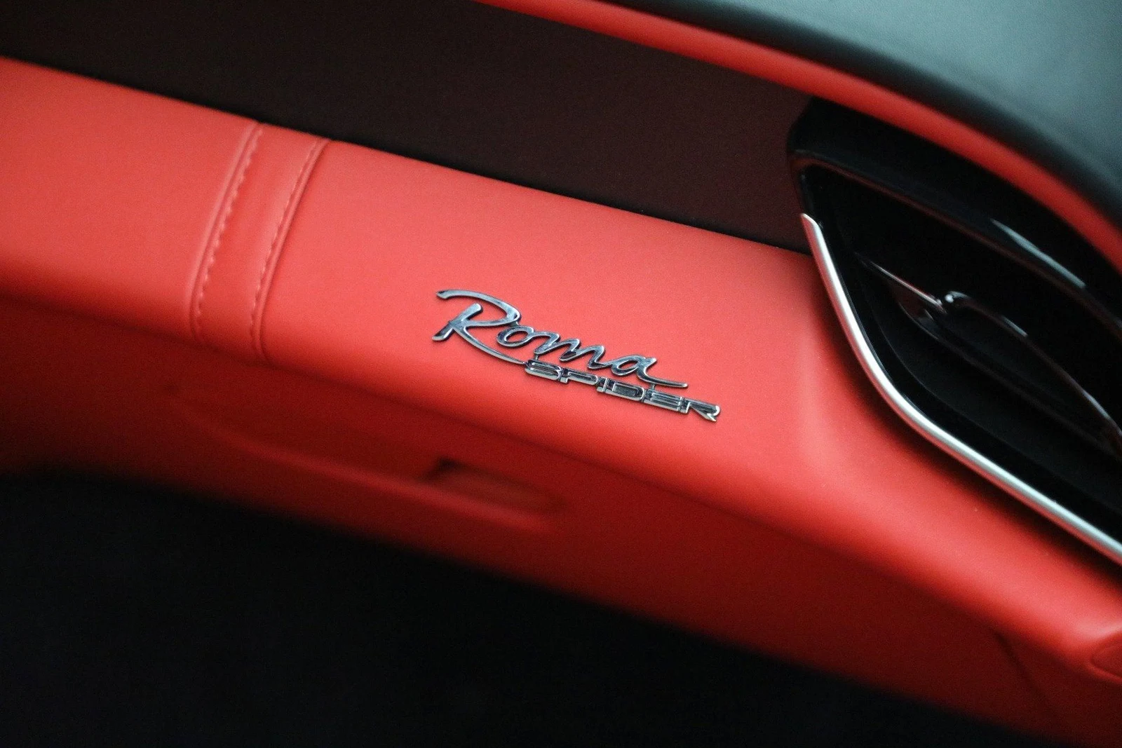 2024 Ferrari Roma Spider, 19/19
