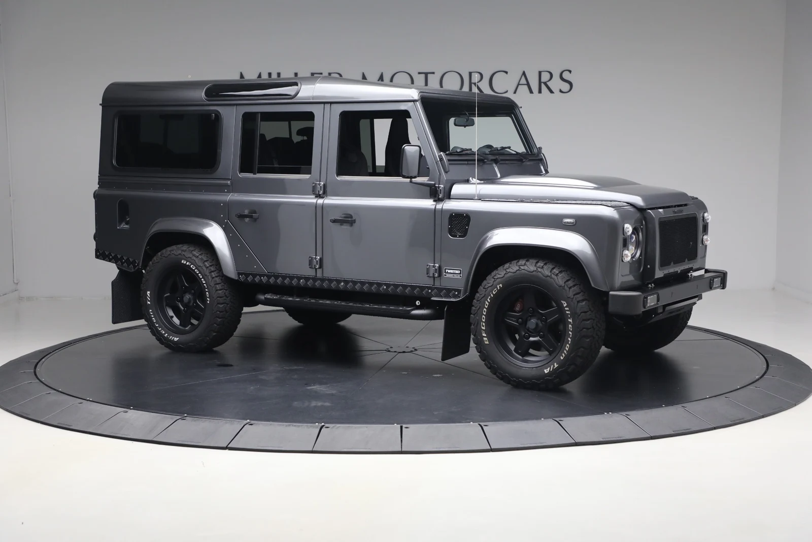 2024 Land Rover Defender 110 Twisted T110 Station Wagon, 10/20