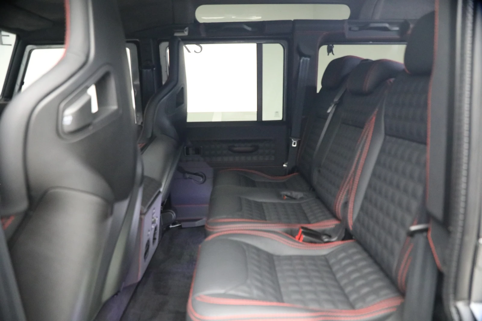 2024 Land Rover Defender 110 Twisted T110 Station Wagon, 19/20