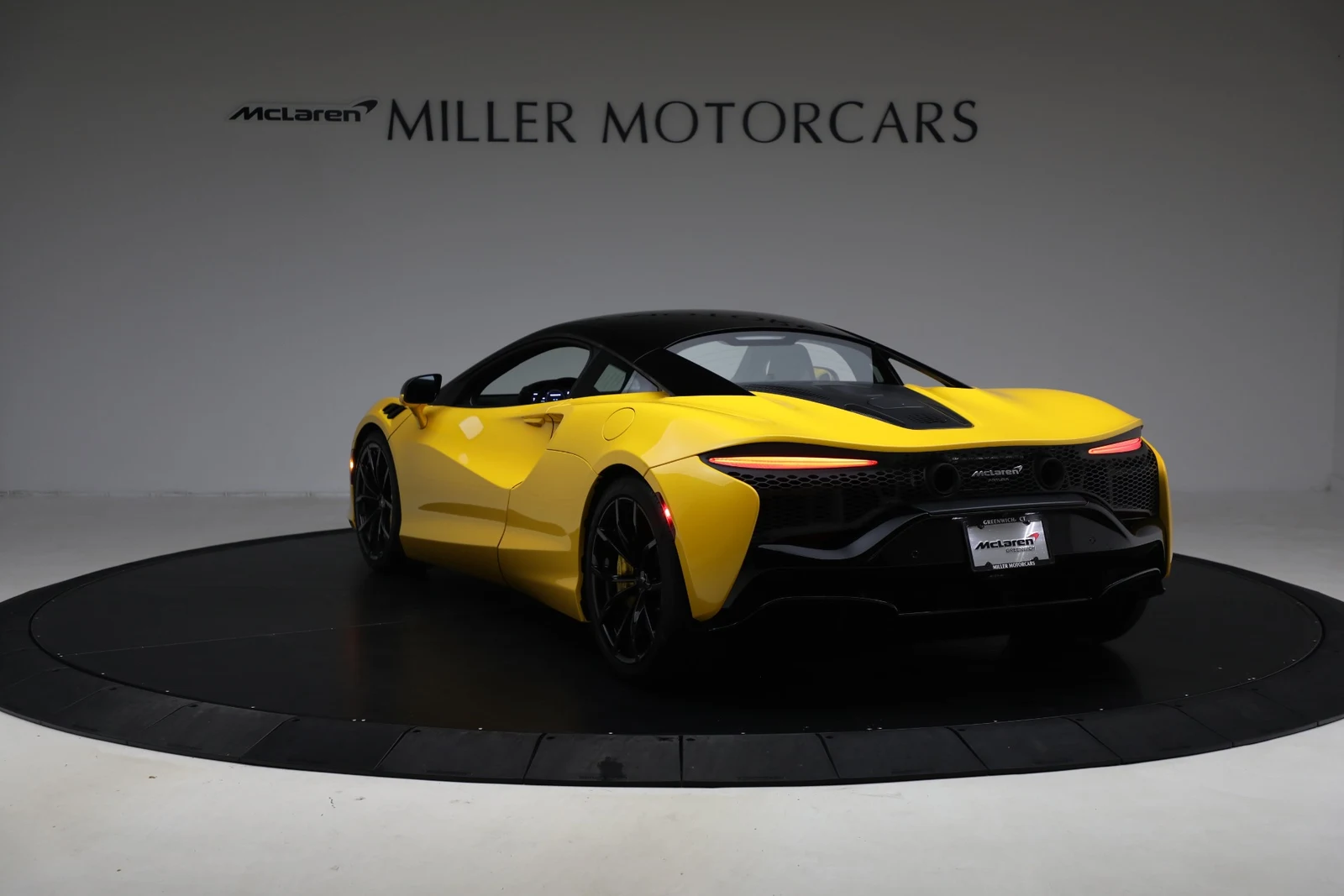 2024 McLaren Artura, 5/20