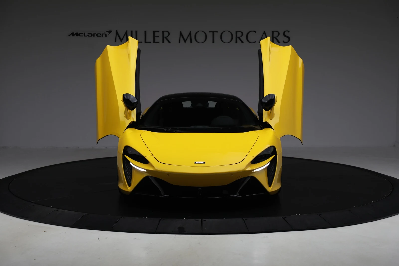 2024 McLaren Artura, 13/20