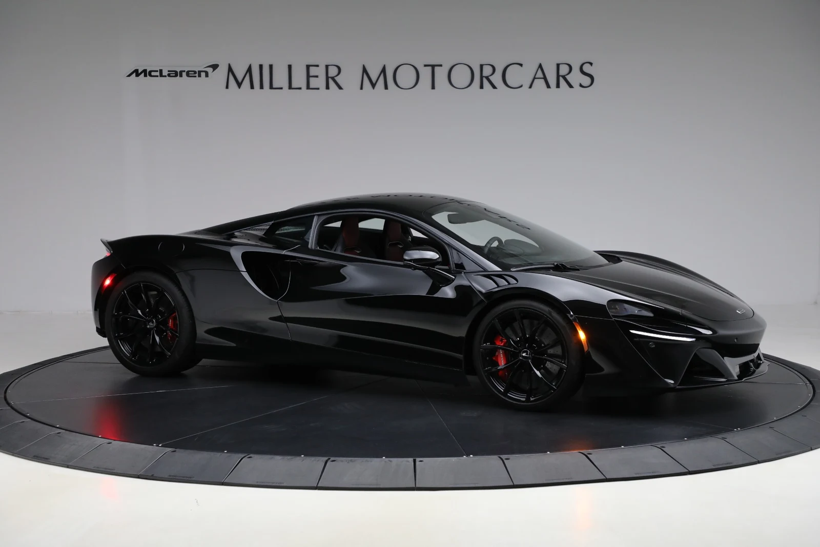 2024 McLaren Artura, 10/20