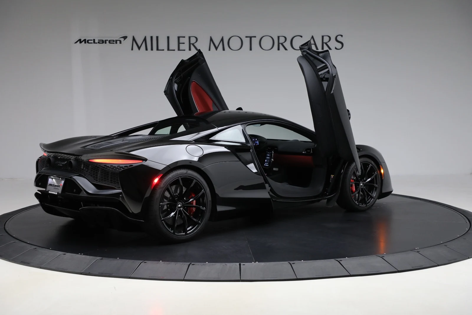 2024 McLaren Artura, 18/20