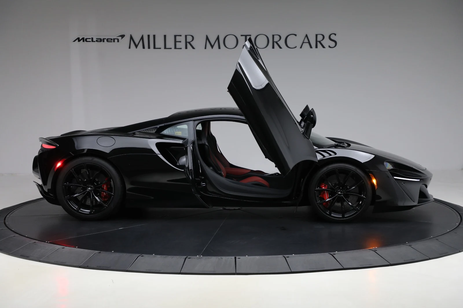 2024 McLaren Artura, 19/20