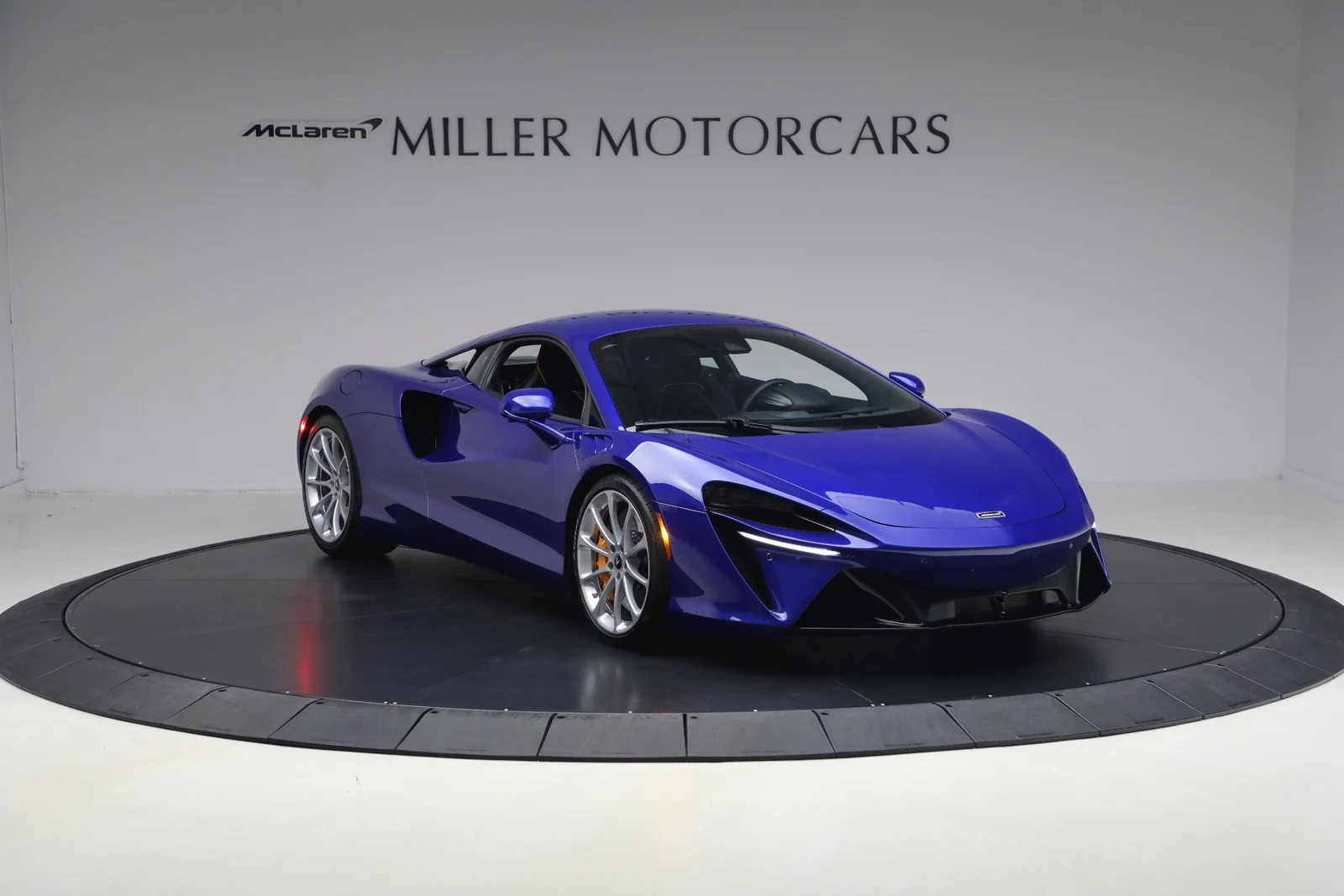 2024 McLaren Artura, 11/20