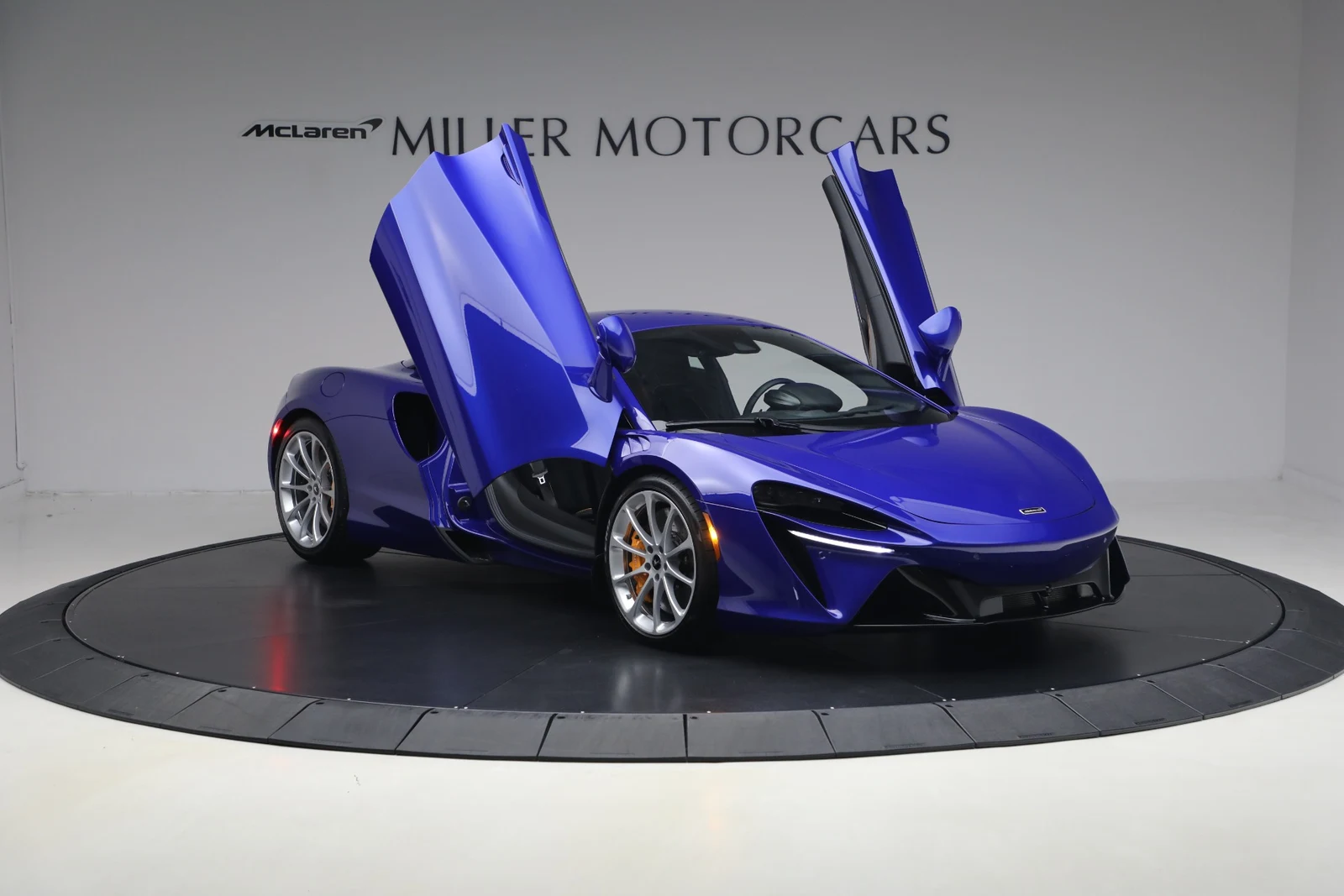 2024 McLaren Artura, 20/20