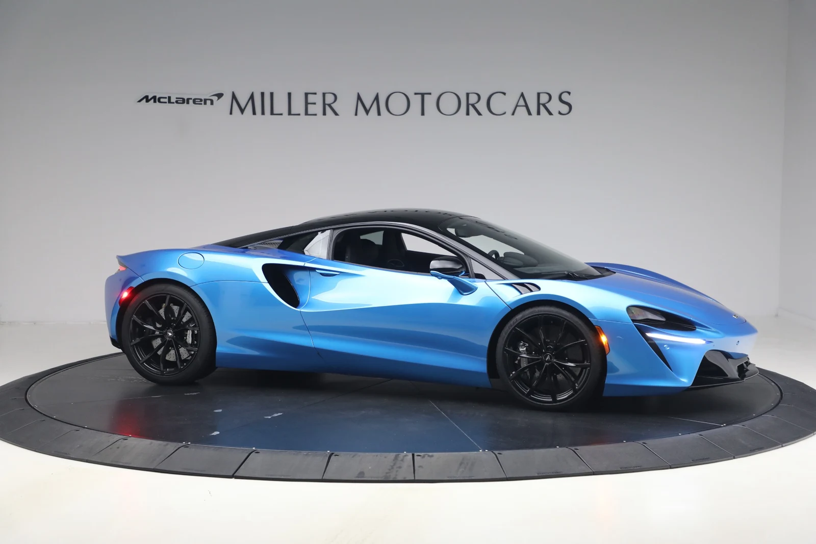 2024 McLaren Artura, 10/20