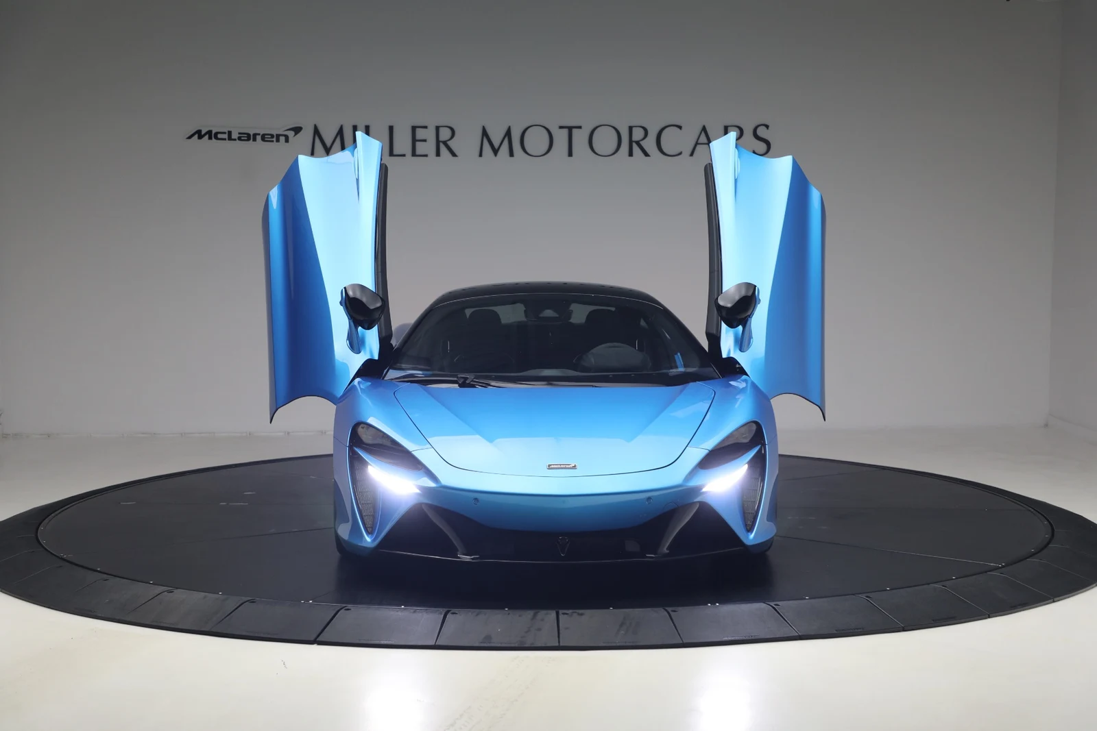 2024 McLaren Artura, 13/20