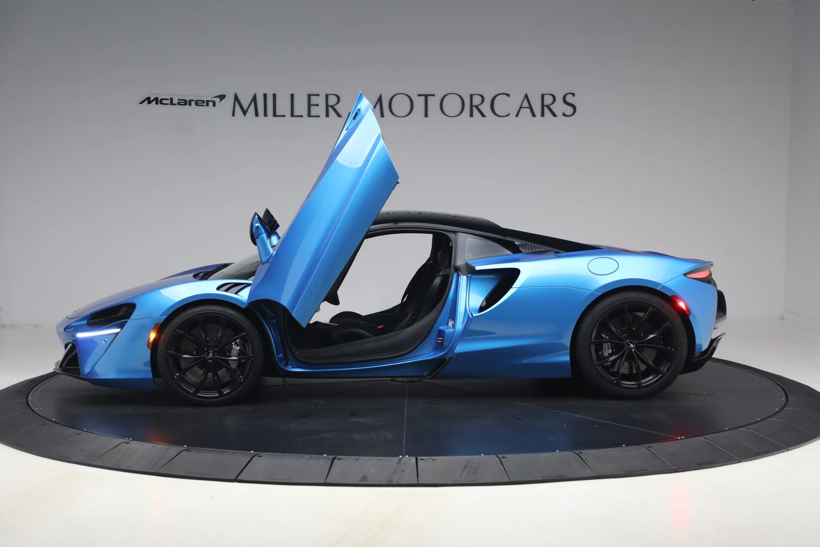 2024 McLaren Artura, 15/20